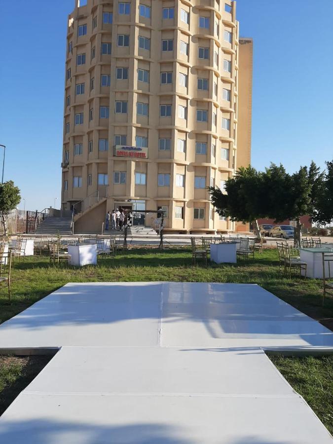 Royal Nj Hotel Μποργκ Ελ Αράμπ Εξωτερικό φωτογραφία