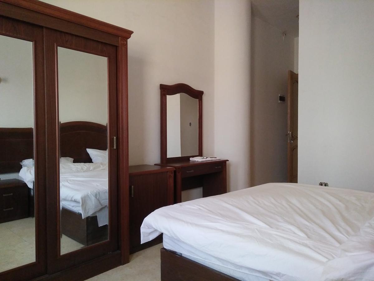 Royal Nj Hotel Μποργκ Ελ Αράμπ Εξωτερικό φωτογραφία