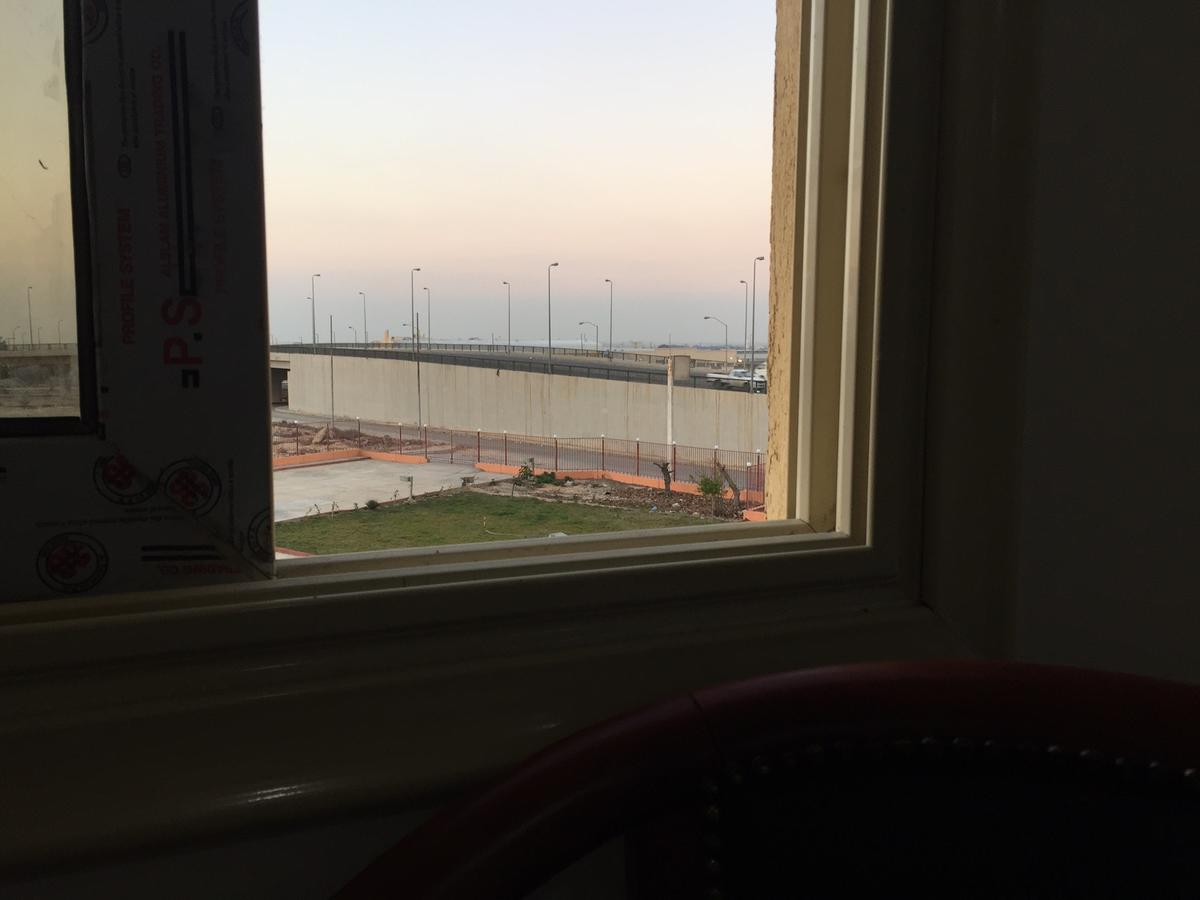 Royal Nj Hotel Μποργκ Ελ Αράμπ Εξωτερικό φωτογραφία