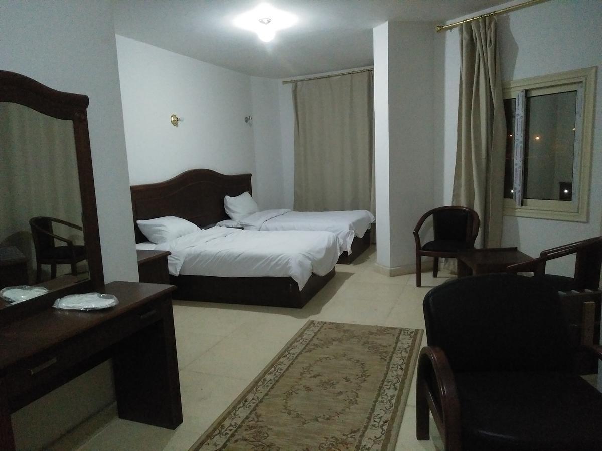 Royal Nj Hotel Μποργκ Ελ Αράμπ Εξωτερικό φωτογραφία
