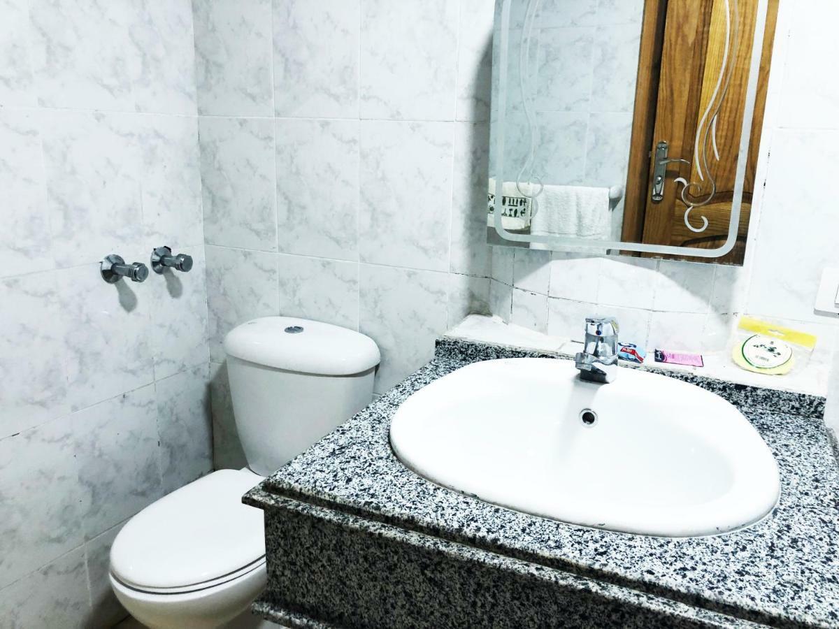 Royal Nj Hotel Μποργκ Ελ Αράμπ Εξωτερικό φωτογραφία